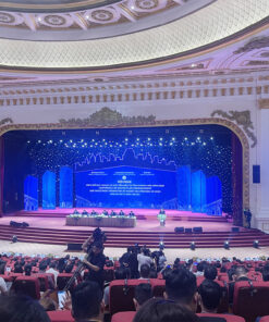 man-hinh-led-100-inch-200-inch-300-inch-400-inch-500-inch10-1